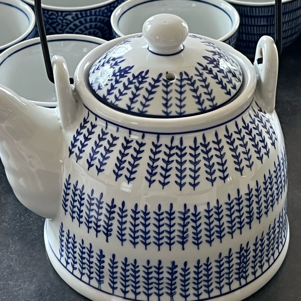 April Cornell Tea Set